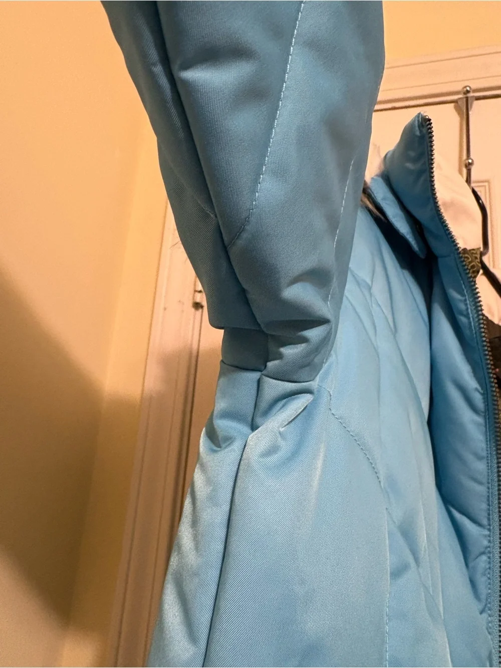 Columbia Kids Sky Blue Winter Hooded Puffer with Faux Fur Trim 14-16 Youth
